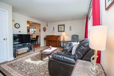 73R Adams Pond Rd unit 2, Derry, NH 03038 - photo 3