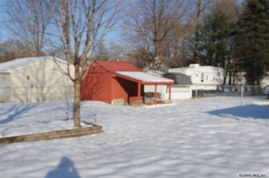 8 Concord St, Schenectady, NY 12302 - photo 4