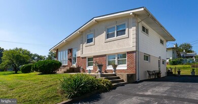 352 Sussex Blvd, Broomall, PA 19008 - photo 4
