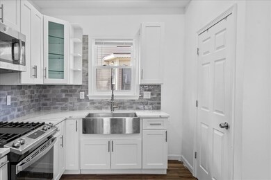 23 W 5th St, Lowell, MA 01850 - photo 3