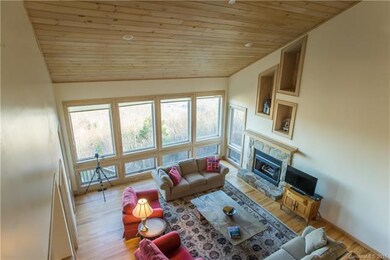 Lots of Space for Family and Friends