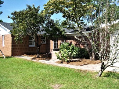 1807 Meadowlark Ln, Douglas, GA 31535 - photo 3