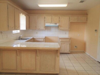 804 Bowie St, Weslaco, TX 78599 - photo 5