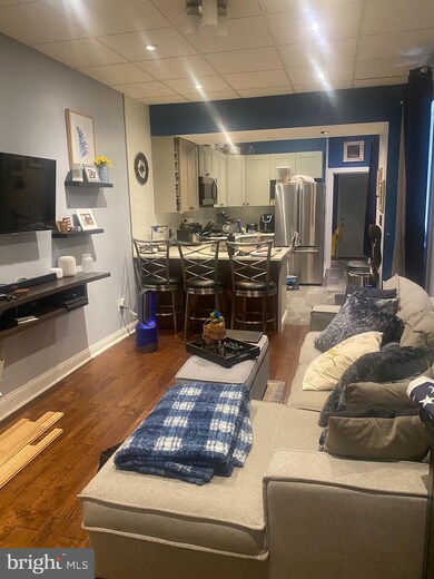 647 N 3rd St, Reading, PA 19601 - photo 3