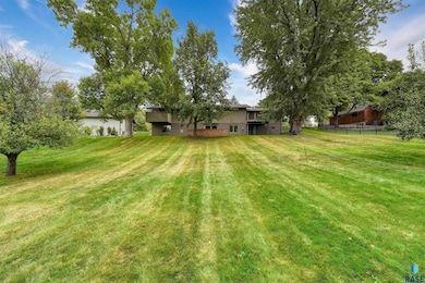 1609 E Edgewood Rd, Sioux Falls, SD 57103 - photo 4