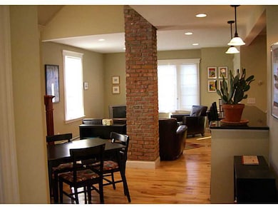 65 Evergreen St unit 2, Providence, RI 02906 - photo 2