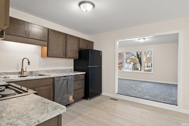 15 Holden Rd, Columbia City, IN 46725 - photo 6