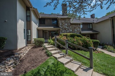 27 Oak Knoll Dr, Berwyn, PA 19312 - photo 2