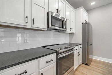 608 W Maple St, Rogers, AR 72756 - photo 2