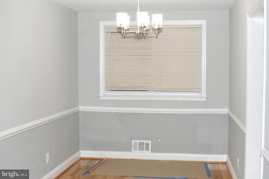 1306 Deanwood Rd, Parkville, MD 21234 - photo 7