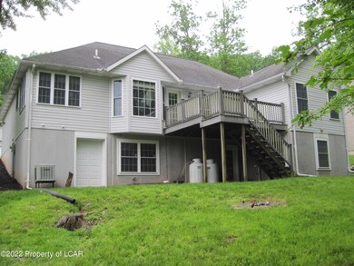 166 Buck Ridge Dr, Drums, PA 18222 - photo 2