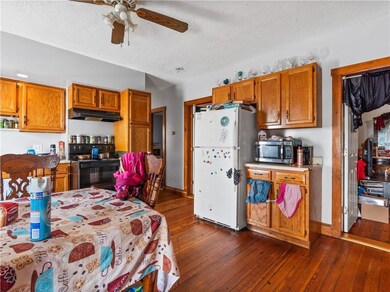 2 King St, Central Falls, RI 02863 - photo 4