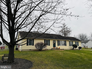 94 James St, Shenandoah Junction, WV 25442 - photo 2