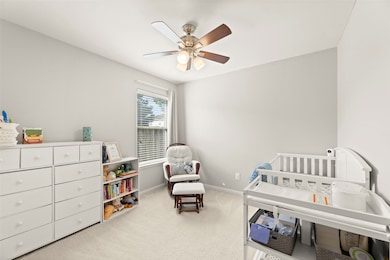kid's bedroom/guest bed