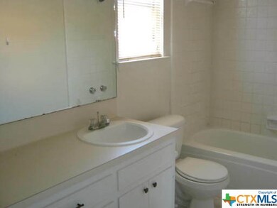 2210 Phyllis Dr, Copperas Cove, TX 76522 - photo 6