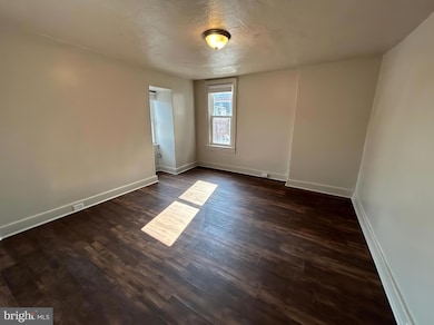 257 E College Ave, York, PA 17403 - photo 3