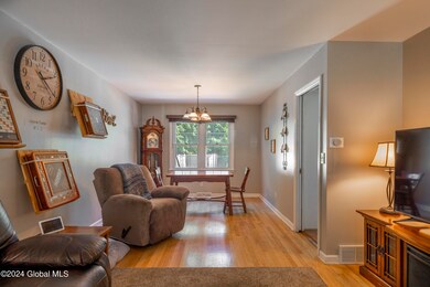 51 Swartson Ct, Albany, NY 12209 - photo 7