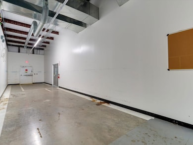 82 N Kessler Ave, Schulenburg, TX 78956 - photo 7