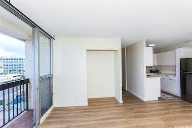 Liliha Square unit 7F, Honolulu, HI 96817 - photo 3