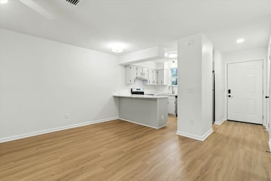 1202 Cross Creek Way unit 2, Tallahassee, FL 32301 - photo 5