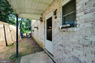 820 Rabbit Ln, Reading, PA 19606 - photo 6