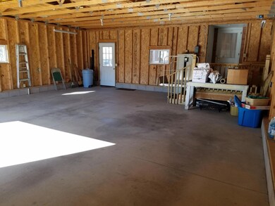 4 - Garage Interior