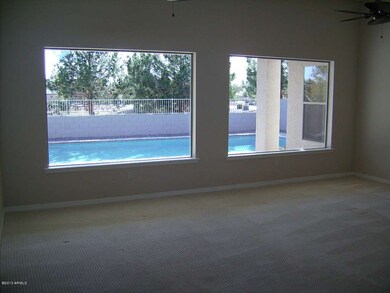 Formal Livin Room/Dining Room