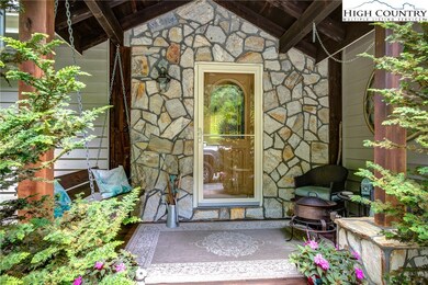 654 the Glens Blvd unit B, Banner Elk, NC 28604 - photo 2