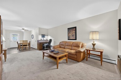 6 Anchorage Ln unit 5A, Oyster Bay, NY 11771 - photo 5