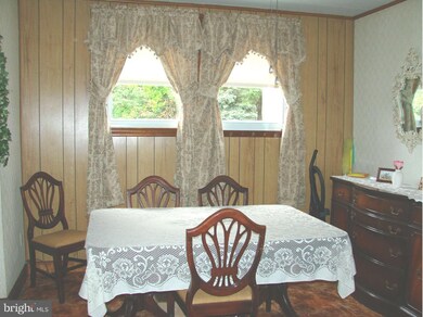 1204 Farmview Rd, Pasadena, MD 21122 - photo 7