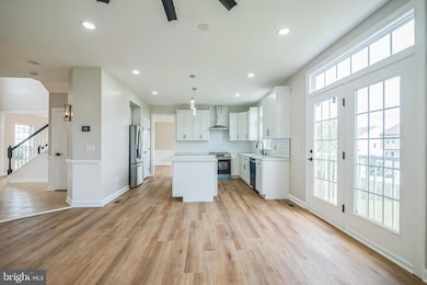 83 Drawing Arm Ln, Martinsburg, WV 25403 - photo 6