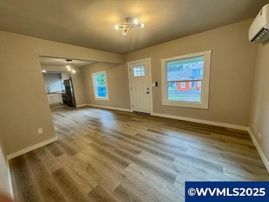 361 Clay St W, Monmouth, OR 97361 - photo 6