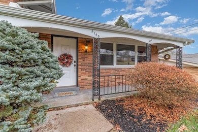 3745 Reemelin Rd, Cincinnati, OH 45211 - photo 3