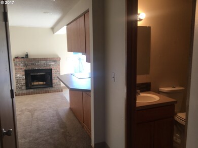 163 SW 3rd Ave, Canby, OR 97013 - photo 3