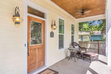 311 College St, Southport, NC 28461 - photo 5
