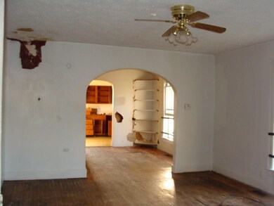 51 S Gladstone Ave, Columbus, IN 47201 - photo 3