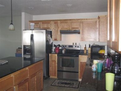 1390 SW David Dr, Grants Pass, OR 97527 - photo 2