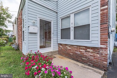 933 Andrews Ave, Darby, PA 19023 - photo 3