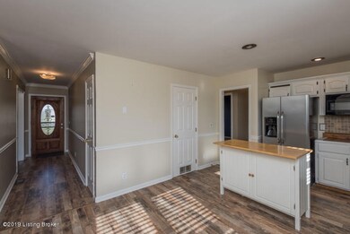 726 Wava Dr, Mount Washington, KY 40047 - photo 4