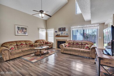 829 E Rosemonte Dr, Phoenix, AZ 85024 - photo 6