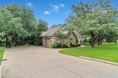3203 Golden Oaks Cir, Granbury, TX 76049 - photo 4