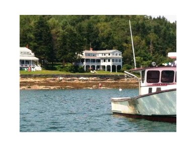 Waterfront/Dock/Pier.