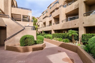 Pier House unit 110, Huntington Beach, CA 92648 - photo 3