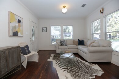 923 Pizer St, Houston, TX 77009 - photo 4