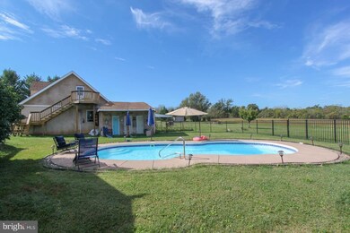 982 Noble Ln, Berryville, VA 22611 - photo 4