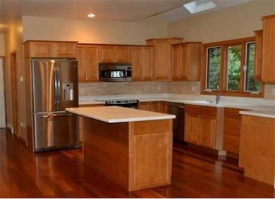 97 Highland St, Stoughton, MA 02072 - photo 4