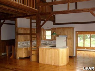 1637 Delabole Rd, Pen Argyl, PA 18072 - photo 7