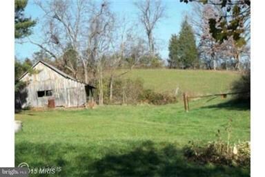 14036 Hollow Rd, Hancock, MD 21750 - photo 4