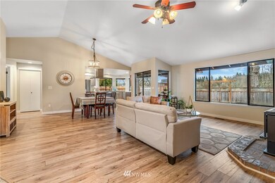 2818 211th St SW, Lynnwood, WA 98036 - photo 6