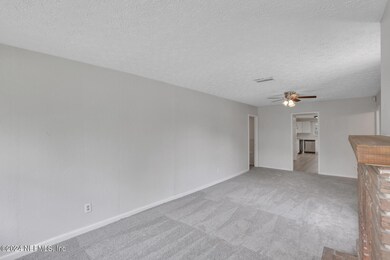 5549 Royce Ave, Jacksonville, FL 32205 - photo 6
